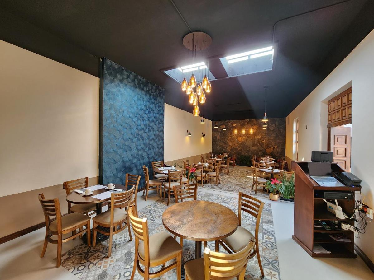 Hotel Ursula Concept Керетаро Экстерьер фото